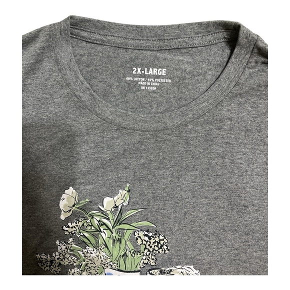 Gray Graphic Boxy Tee with 3/4 Sleeves - Picture 4 of 4